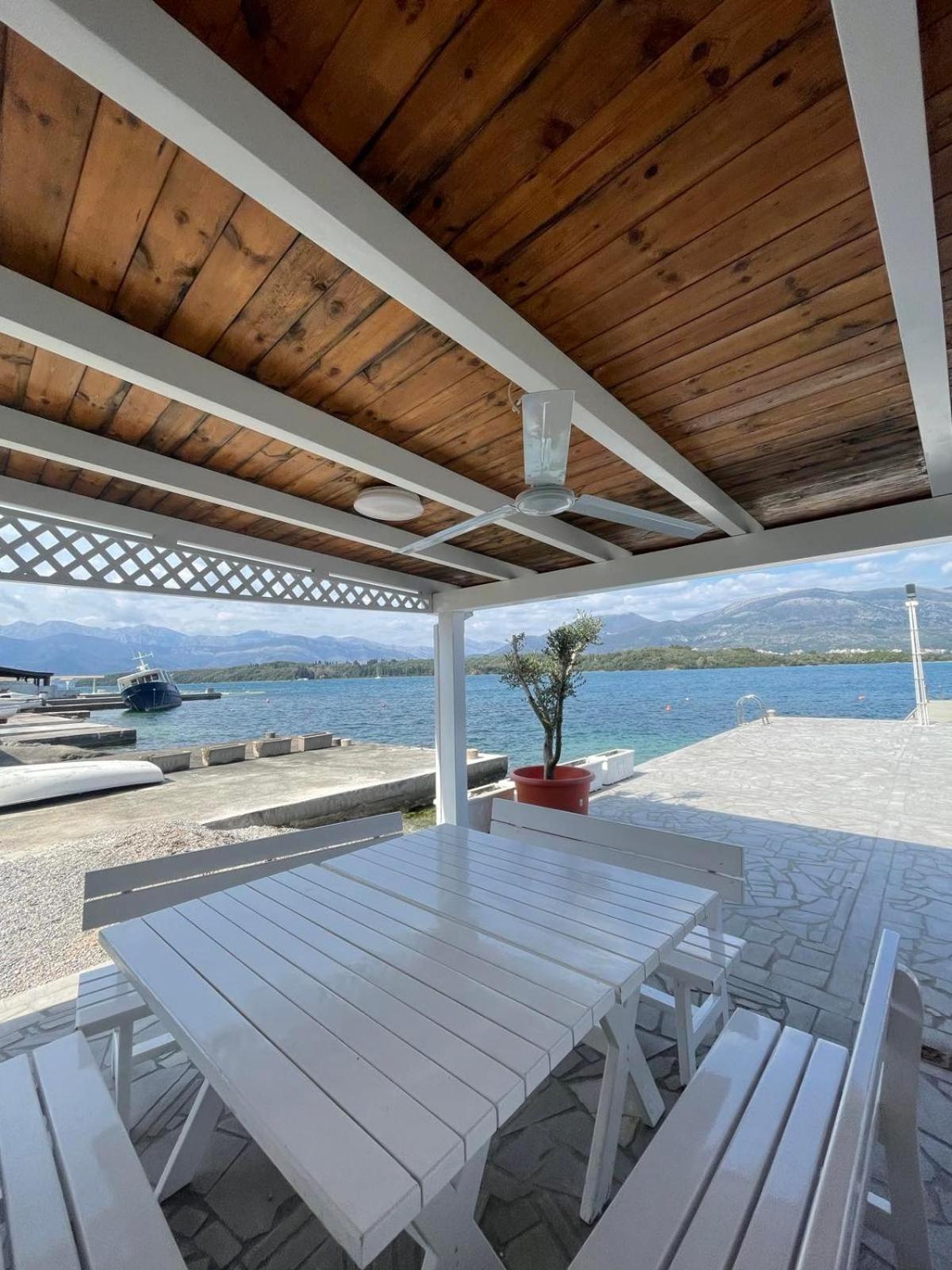 Apartments Kovinic Тиват Екстериор снимка