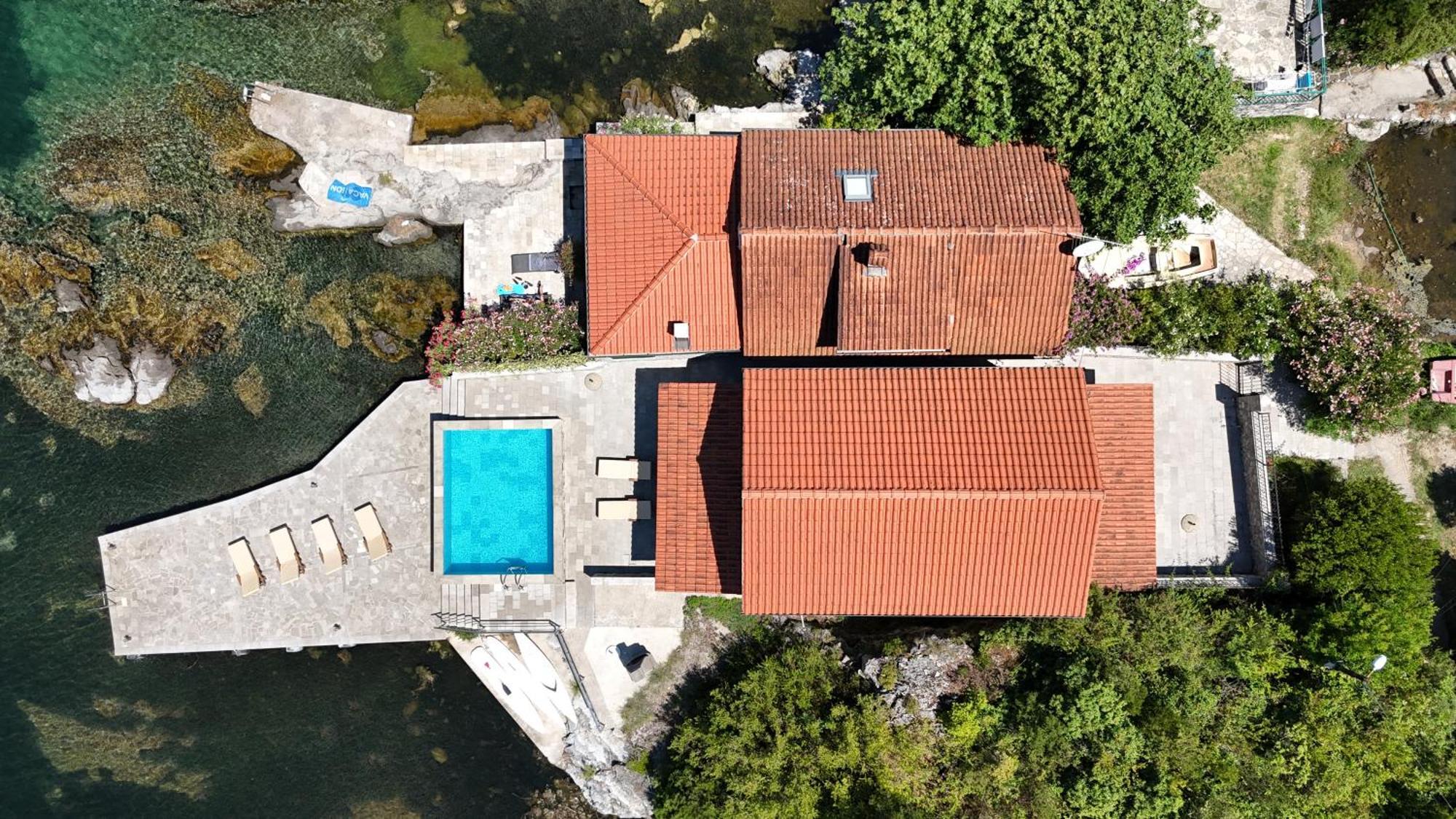 Apartments Kovinic Тиват Екстериор снимка