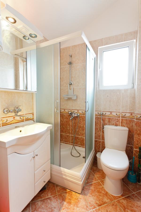 Apartments Kovinic Тиват Екстериор снимка